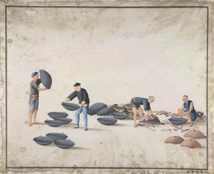 Take away the mould and take out the good round-bottomed cooking pan, manufacturing cast iron in China, c.1820