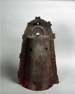 Bronze Yapoi bell by Japanese School