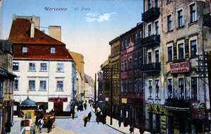 Postcard depicting a street scene in the old centre of Warsaw, c.1910