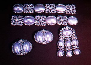 Set of Jewellery, Brooch, Ear-Clips and Bracelets, Second Half of 18th Century