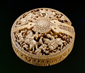 Lid of a container decorated with four huntsmen and animals, Umayyad period, 998-999 AD