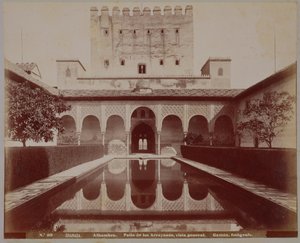 Patio de los Arrayanes, Alhambra