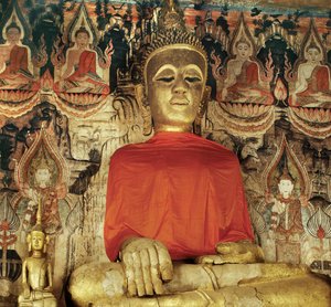 Thai Lu Buddha statue