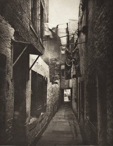 Close No. 101 High Street (#8) by Thomas Annan