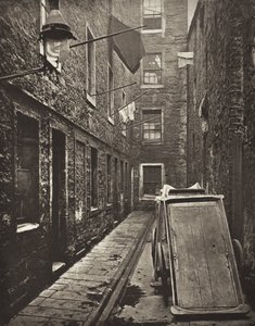 Close No. 136 Saltmarket (#31) by Thomas Annan