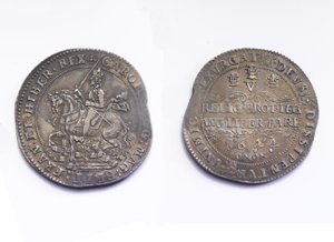 Oxford crown by Thomas J. Rawlins