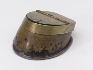 Horse’s hoof inkwell belonging to Captain William Tyrwhitt Drake, Royal Horse Guards, c.1829