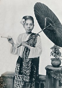 A Burmese lady
