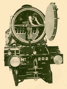 A London and North Eastern Mixed Engine with Smoke-Box Opened, c1930 by Unbekannt