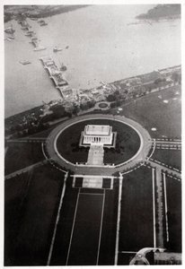 Aerial View of the Lincoln Memorial, Washington DC, USA, from a Zeppelin, 1928-1933 by Unbekannt