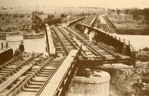 An Electrically Operated Swing Bridge, at Beccles, near Yarmouth by Unbekannt