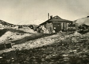 Another View of the Hut in Summer, c1908 by Unbekannt
