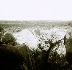 Anti-aircraft firing, front line, c1914-c1918