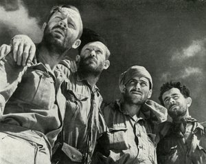 As the Germans Thrust at Alamein, These Four Men Walked into the British Lines by Unbekannt