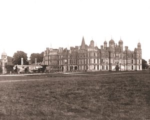 Burghley House, Lincolnshire by Unbekannt