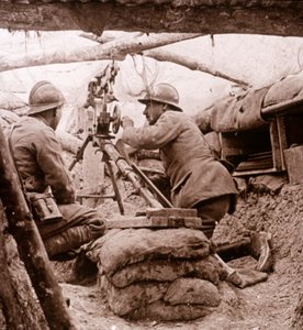 Camouflaged Machine Gun, c1914-c1918 by Unbekannt