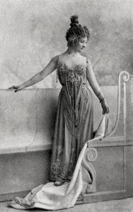 Cecile Sorel, French actress, 1893