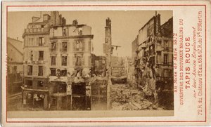 Commune de Paris (1871): opening of the department stores of the Carpet Rouge