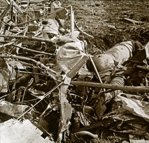 Crashed Plane, Aisne, France by Unbekannt