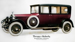 Enclosed Drive Rolls-Royce Limousine with Partition Behind the Driver by Unbekannt
