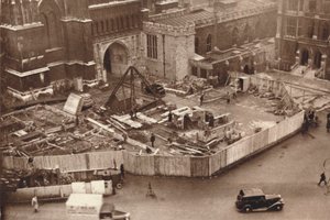 Erecting the annexe to Westminster Abbey in advance of King George VI