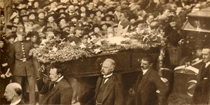 Funeral of Marie Lloyd, Hampstead, London, 12 October 1922 by Unbekannt
