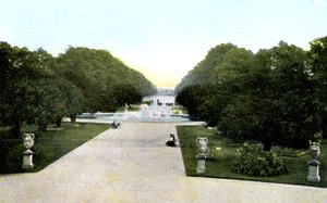 Gardens of Hampton Court Palace, London, 20th Century