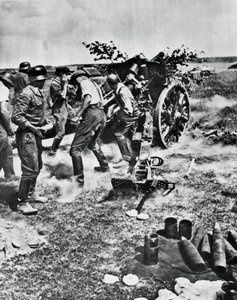 German Artillery in Action on the Eastern Front by Unbekannt