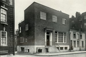 House in Weymouth Street, London
