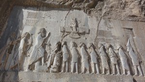 King Darius I and prisoners, 521 BC by Unbekannt