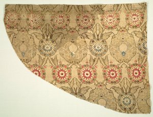 Lampas with double ogival floral pattern on checkered ground, 1550-1575