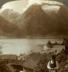 Looking from Hjelle across quiet Strynns Lake to steep glaciers of Mt. Skaala, Norway, c1905 by Unbekannt