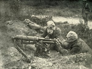 Machine Gunners in Action Wearing their Gas Helmets, 1919 by Unbekannt