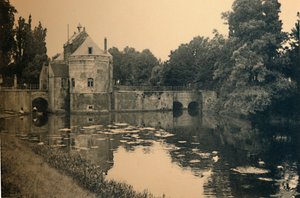 Maréchale Gate, c1910 by Unbekannt