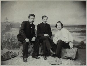 Maxim Gorky, Ivan Bunin and Nikolai Teleshov, 1900 by Unbekannt