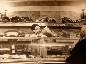 Meat counter in a Soviet food store, USSR, 1960s by Unbekannt