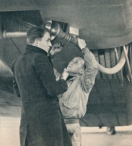 Method of refuelling aircraft devised by Sir Alan Cobham