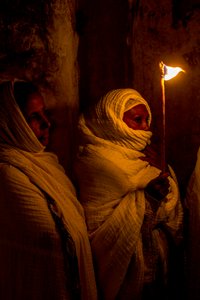 Orthodox Easter Vigil at the Coptic Section of the Holy Sepulcher, Jerusalem, Israel, 2018 (photo) by Unbekannt