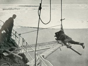 Ponting Cinematographs The Bow of the Terra Nova, c1910-1913