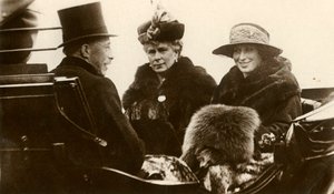 Queen Mary with the Princess Royal and Viscount Lascelles, 1923