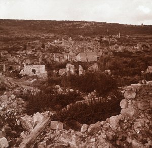 Ruins, Anizy-le-Château, Northern France, c1914-c1918