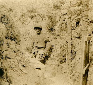 Skull found buried in the trenches, c. 1914-1918 by Unbekannt