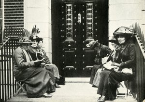 Suffragettes waiting on the doorstep of Sir Edward Carson
