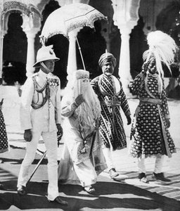The Begum of Bhopal escorts the Prince of Wales to the Durbar Hall, India