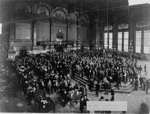 The Chicago Board of Trade in Session by Unbekannt
