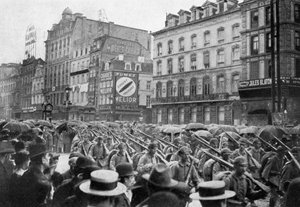 The German army marching through Brussels, First World War, c. 1914-1920 by Unbekannt