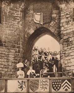 The Investiture of the Prince of Wales at Caernarvon Castle, 13 July 1911 by Unbekannt