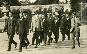 Training recruits in the Royal Naval Volunteer Reserve, First World War, 1914