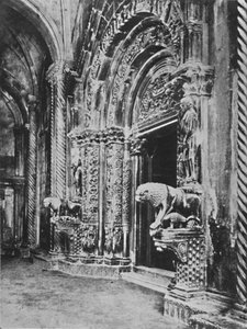 Trau - Vestibule of the Cathedral