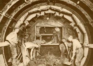 Tube Tunnel Excavation By Means of Greathead Boring Shield by Unbekannt